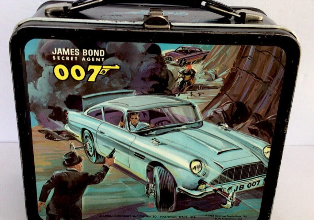 james bond lunch box 2 with his car on it